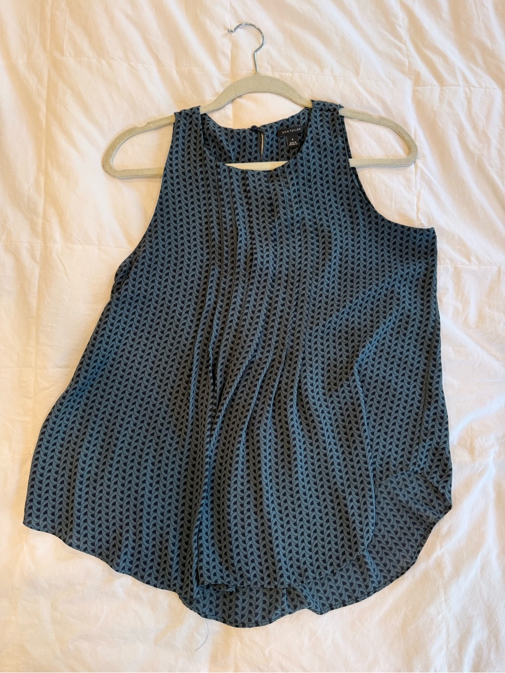 Ann Taylor Sleeveless Geometric Print Shell — Teal and Navy